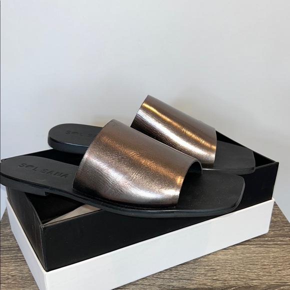 Solsana Mila Slide Sandal in Dark Silver NIB - Picture 4 of 11